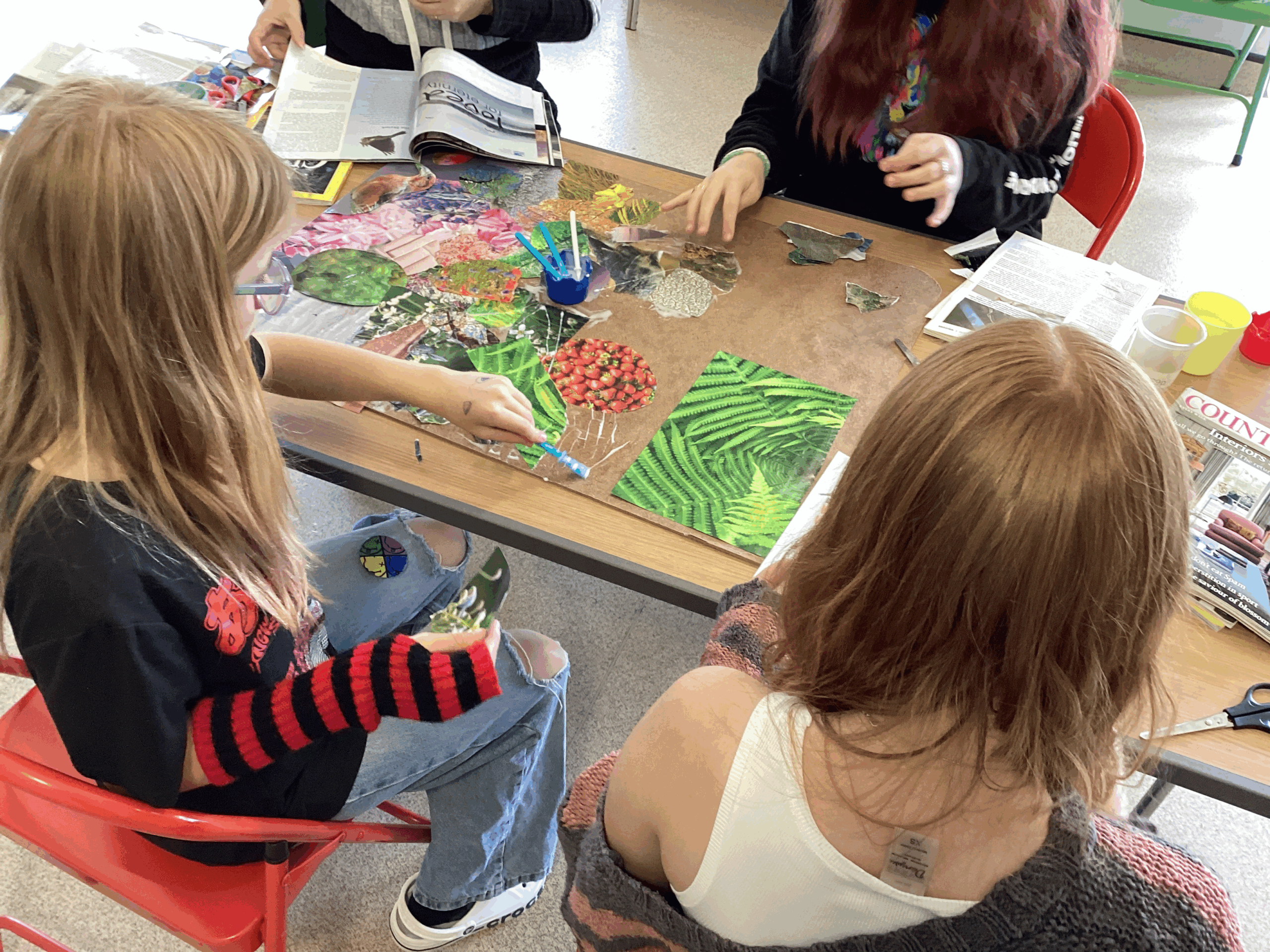 Young Poeple making Art at Rama Life in South Petherton Home Education Somerset